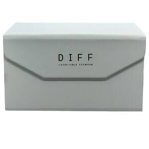 New DIFF eyewear white 4 pair folding case